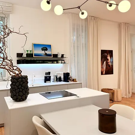 Moderny V Centre Bratislavy Διαμέρισμα *